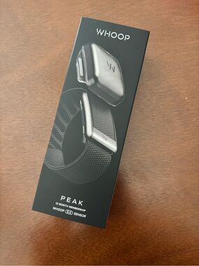 WHOOP Peak Wearable + 12m subscription NIB
